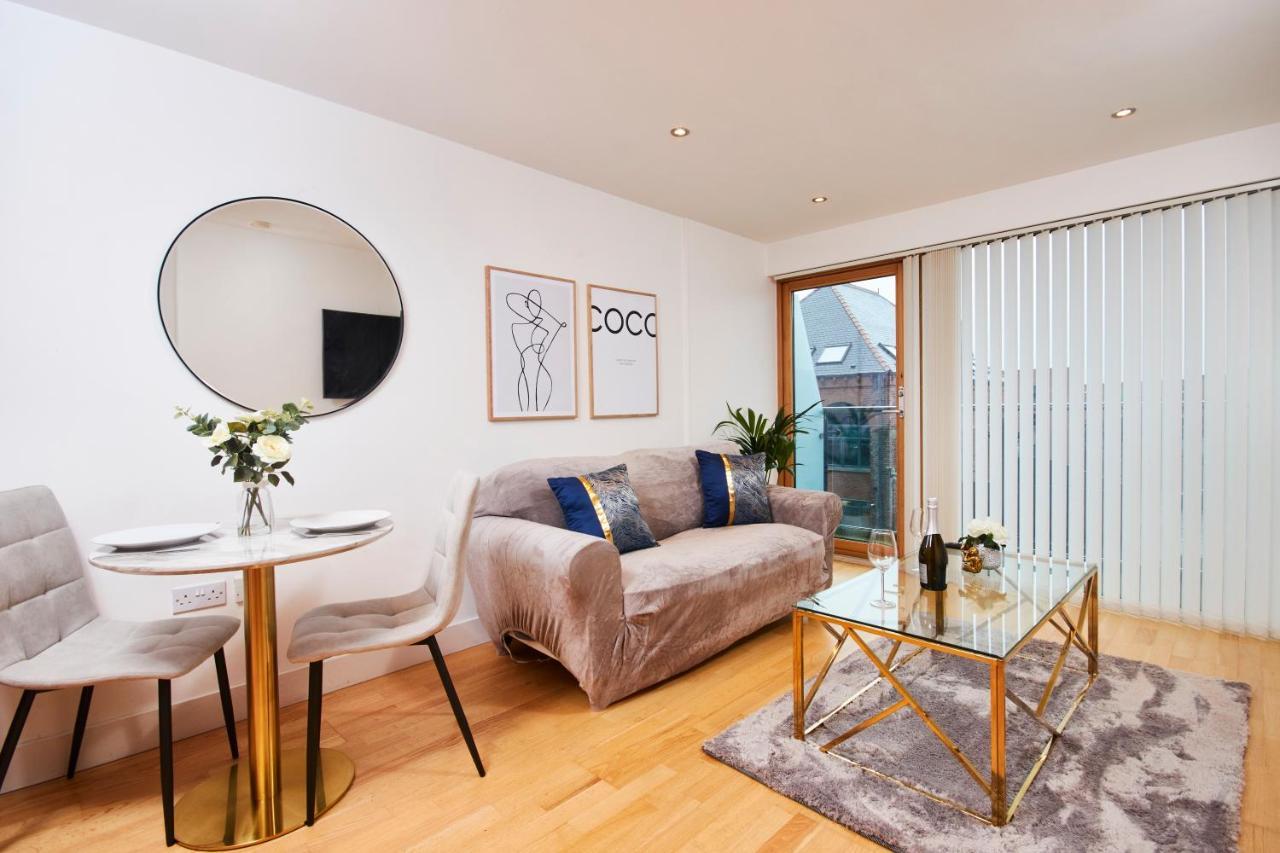 Deluxe City Centre Apt Balcony View& Free Parking! Leilighet Leeds  Eksteriør bilde